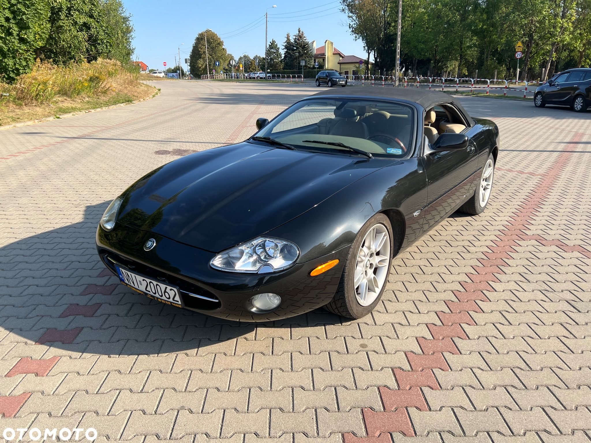 Jaguar XK8 4.0 - 1