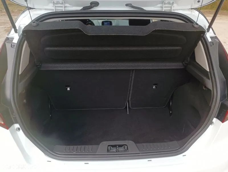 Ford Fiesta 1.25 Ambiente - 18