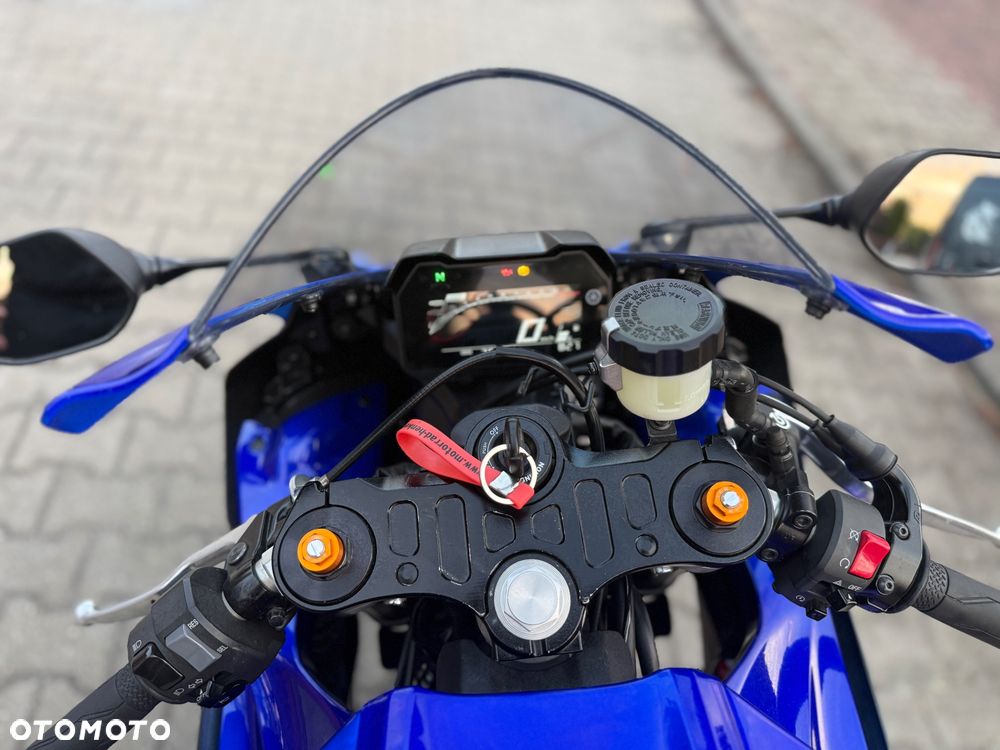 Yamaha R7 - 26