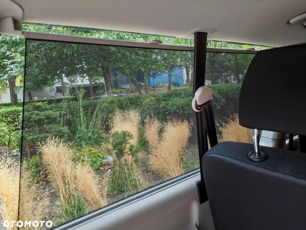 Volkswagen Caravelle - 22
