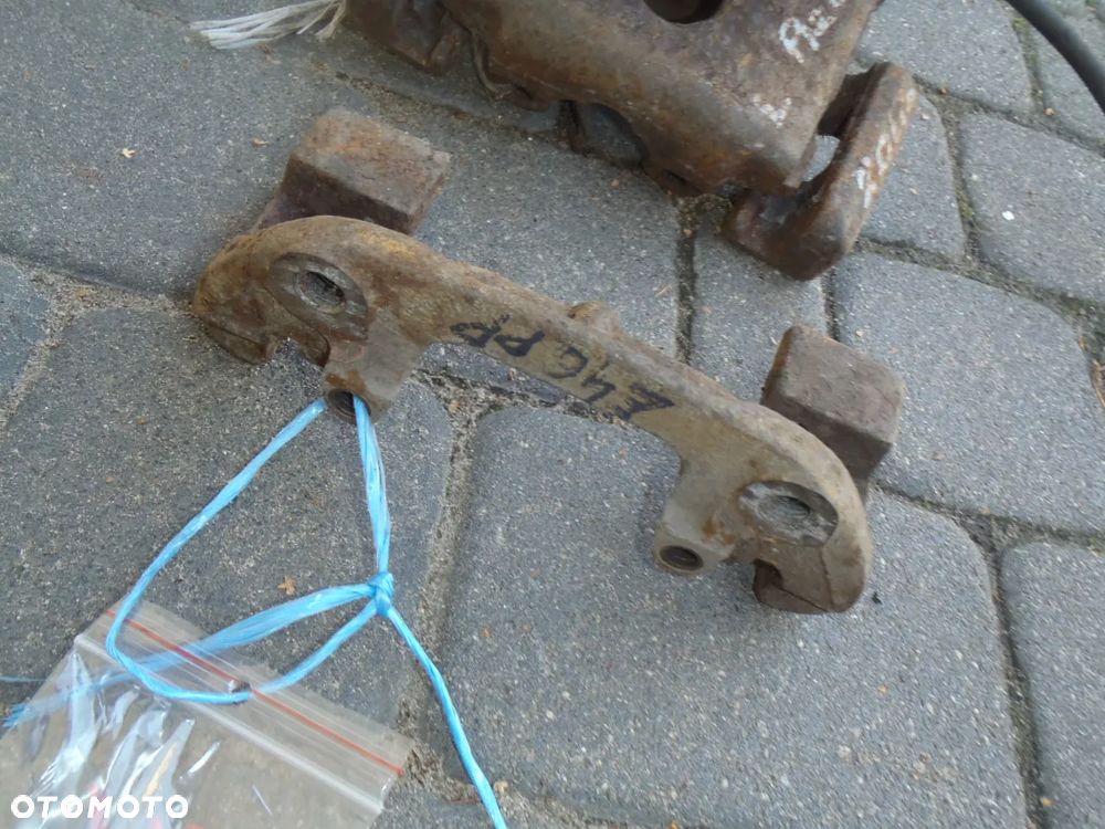 zacisk jarzmo hamulcowe bmw e46 - 13