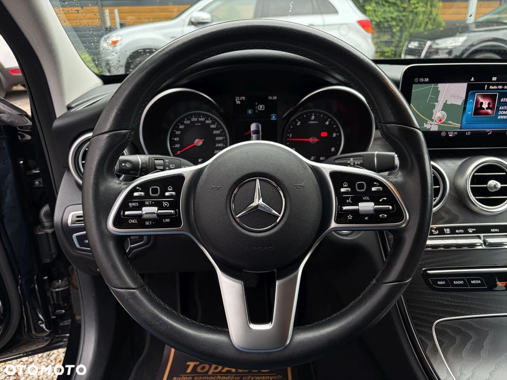 Mercedes-Benz Klasa C 220 d 9G-TRONIC - 22