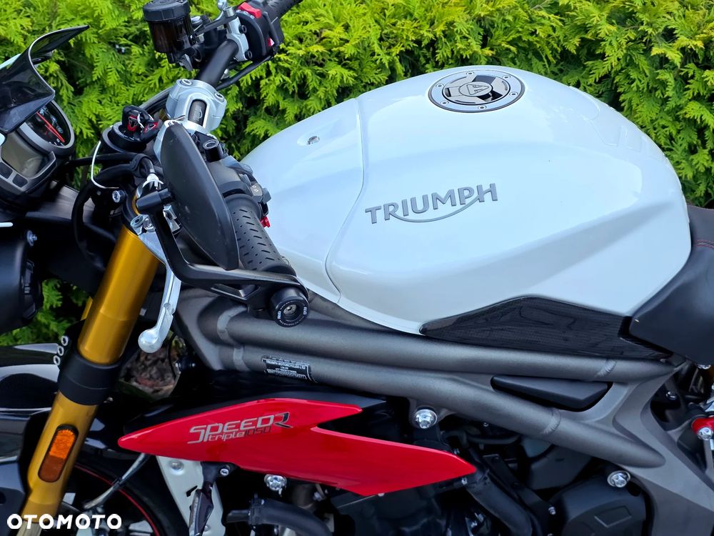 Triumph Speed Triple - 34