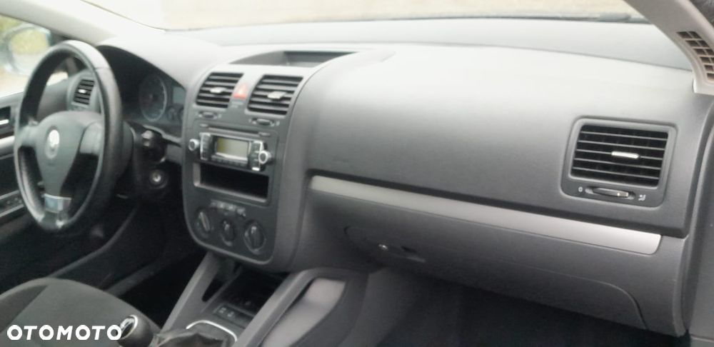 Volkswagen Golf - 17