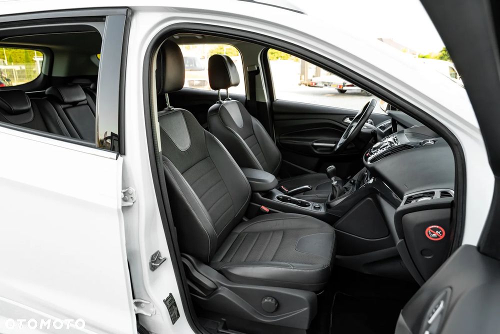 Ford Kuga 2.0 TDCi 4x4 Trend - 25