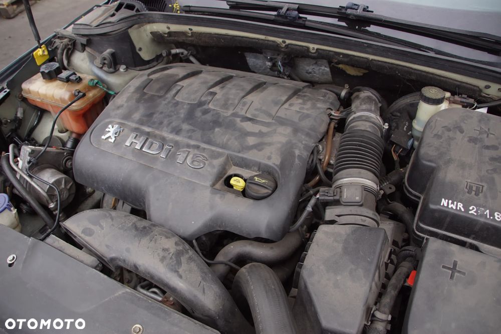 Auto na części - Peugeot 407 SW 2.0 HDI 136 KM RHR 4HP20 EZW 2005R Silnik Skrzynia Drzwi Maska Błotnik Klapa Zderzak Lampa Lusterko Klamka Szyba Panorama Deska Kokpit Sterownik Moduł Czujnik Licznik Wyświetlacz Panel Kierownica - 19