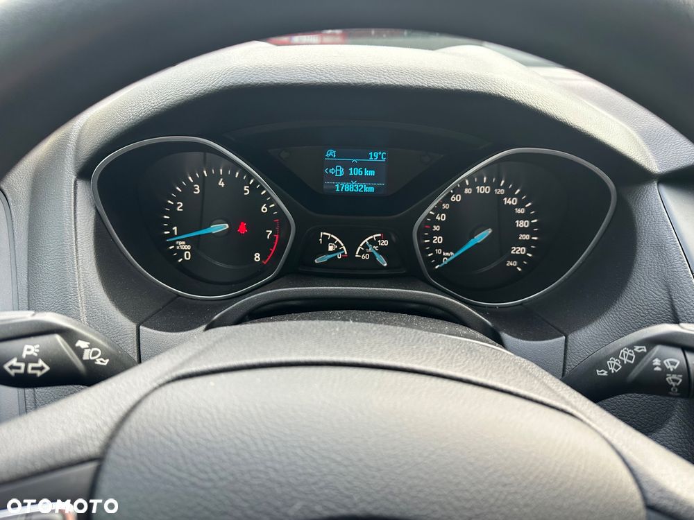 Ford Focus 1.0 EcoBoost Ambiente - 15