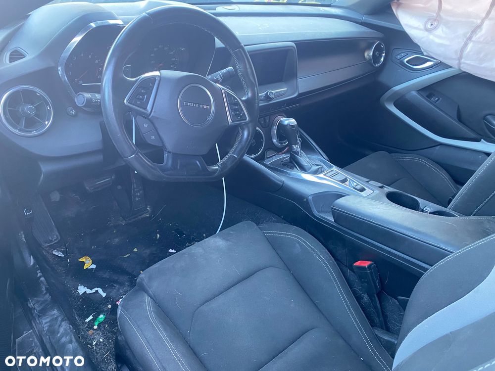 Chevrolet Camaro Coupe 2.0 - 9