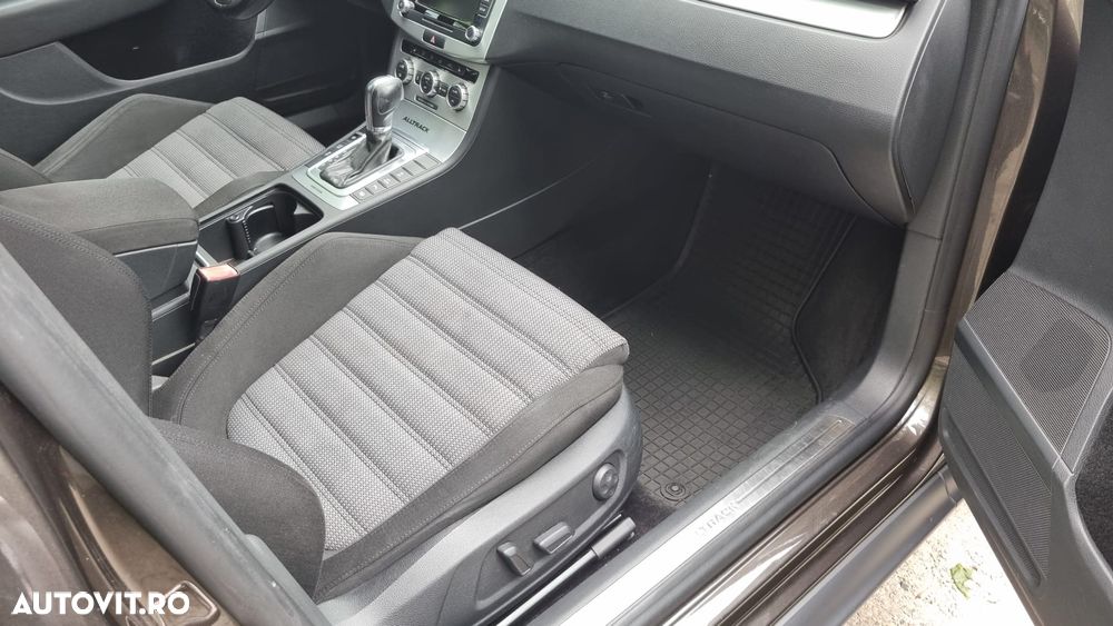 Volkswagen Passat 2.0 TDI 4Motion BlueMotion Technology DSG Highline - 6