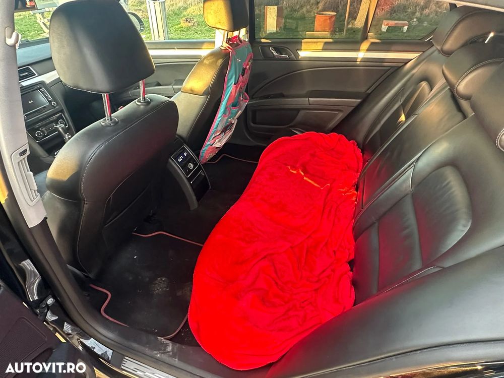 Skoda Superb 2.0 TDI DSG Active - 11