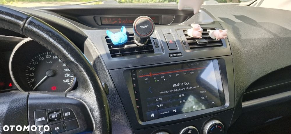 Mazda 5 - 8