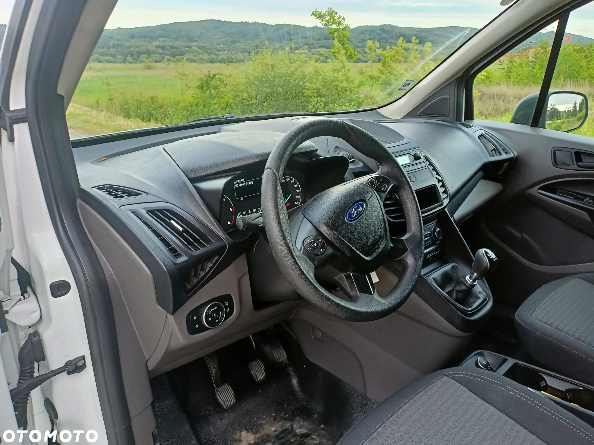 Ford Transit connect - 8
