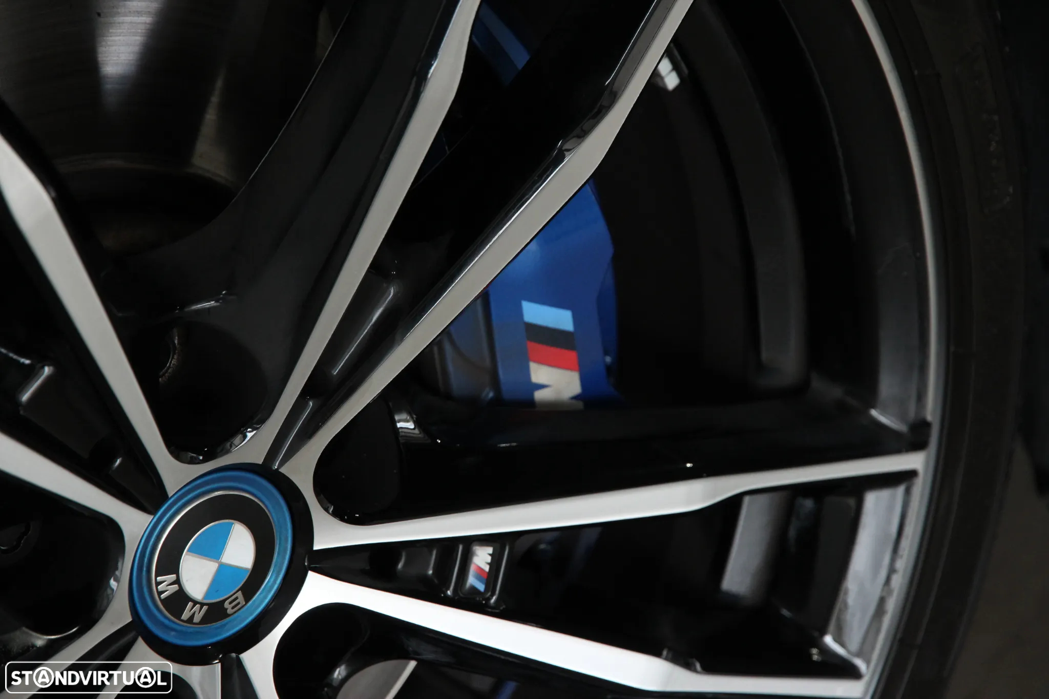 BMW 320 d Touring Pack Desportivo M Auto - 9