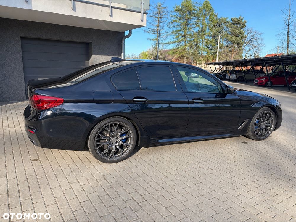 BMW Seria 5 M550i xDrive sport - 3