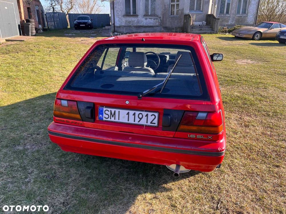 Nissan Sunny - 4