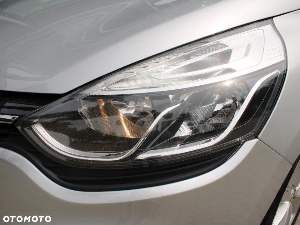 Renault Clio - 26