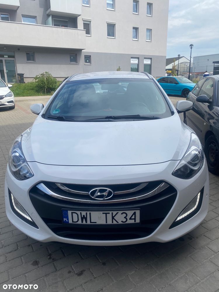 Hyundai i30 1.6 Classic + - 15