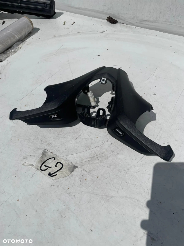 OWIEWKA WYPEŁNIENIE KIEROWNICA OSŁONA YAMAHA T-MAX TMAX 530 BC3-26143