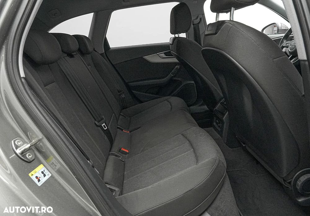 Audi A4 Avant 2.0 30 TDI S tronic MHEV Advanced - 17