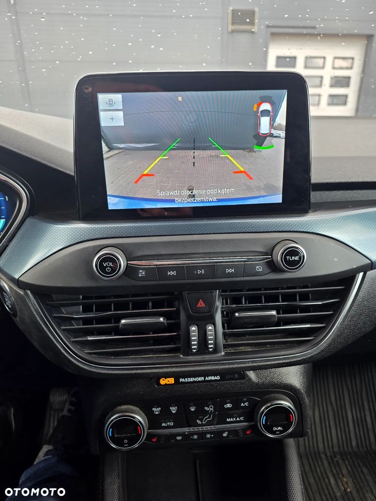 Ford Focus 1.0 EcoBoost mHEV Active X - 12