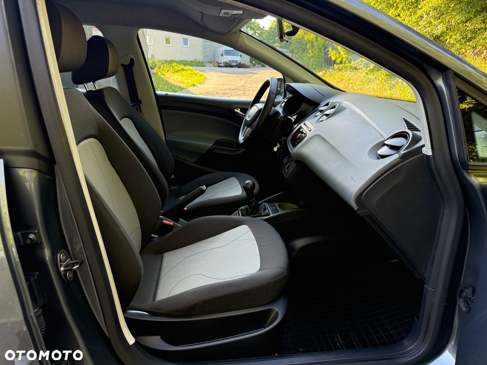 Seat Ibiza 1.6 16V Style - 24