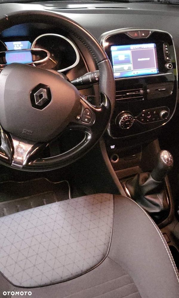 Renault Clio - 2