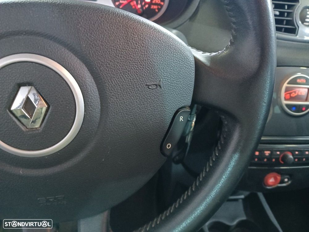 Renault Clio Break 1.5 dCi Dynamique S - 29