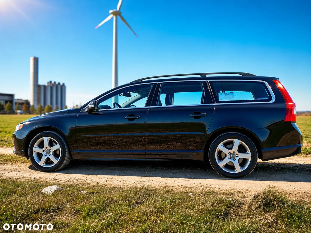 Volvo V70 2.5T Momentum - 3