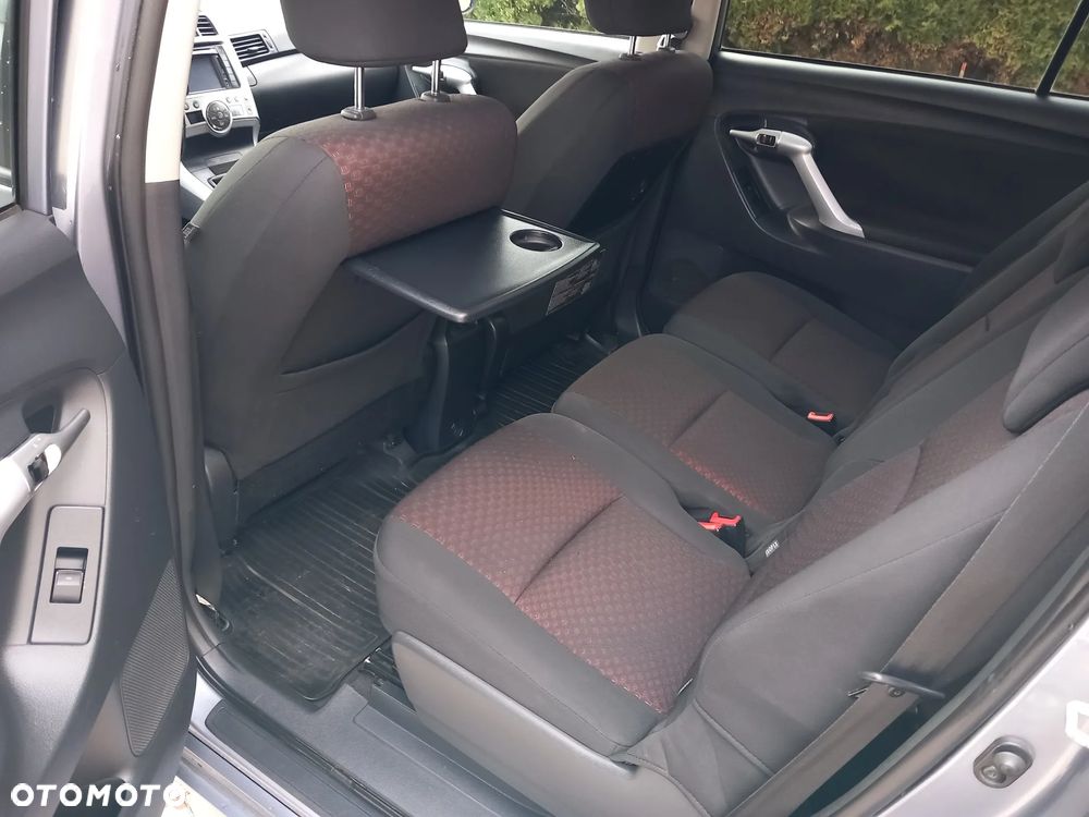 Toyota Verso 2.0 D-4D - 5