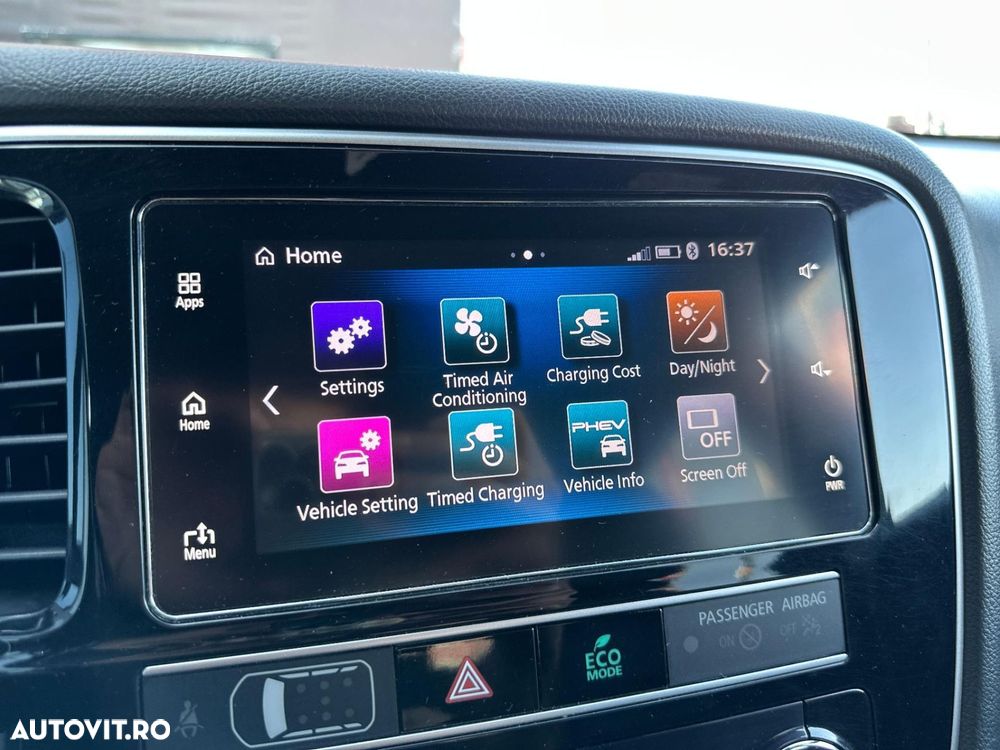 Mitsubishi Outlander - 12