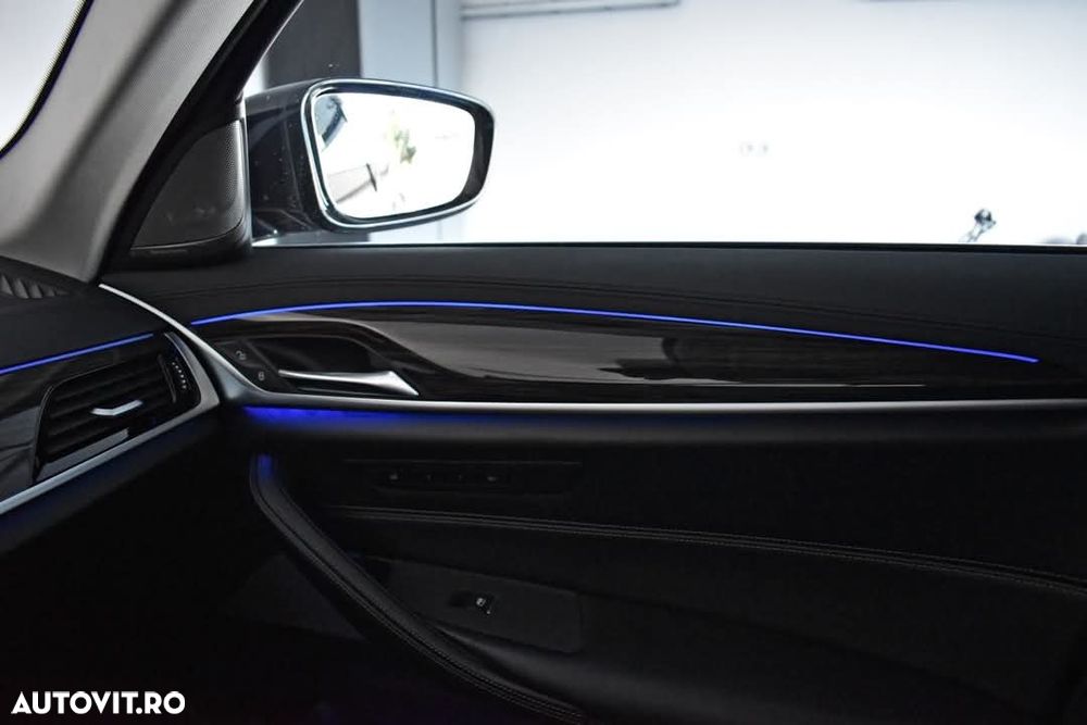 BMW Seria 5 540i Aut. Luxury Line - 20