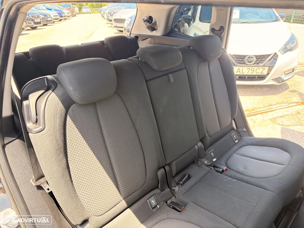 BMW 216 Gran Tourer d Line Sport Auto - 31