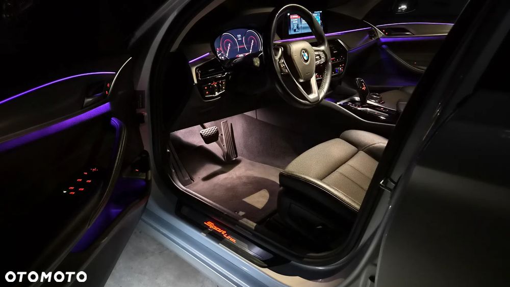 BMW Seria 5 520d Efficient Dynamics Edition Sport Line - 29