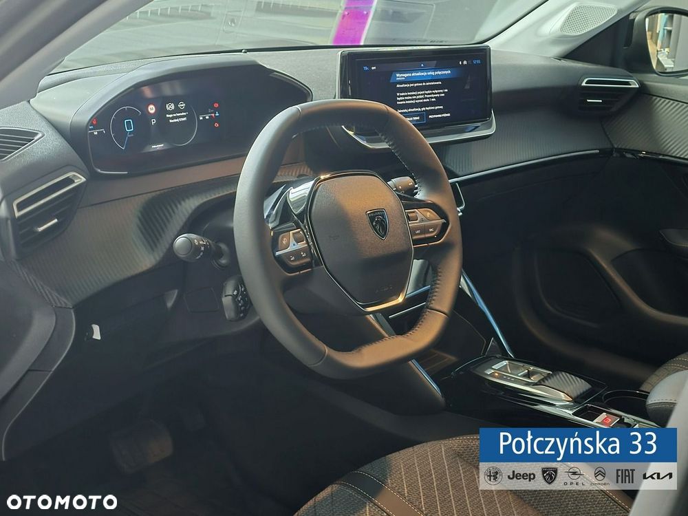 Peugeot 208 - 10