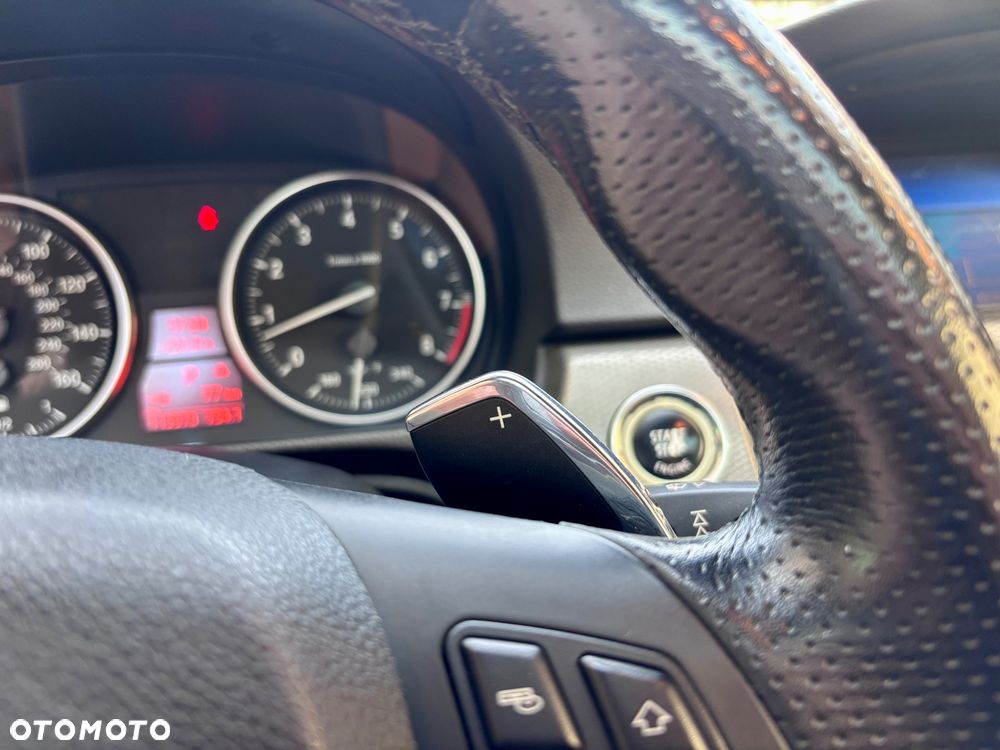 BMW Seria 3 335i M Sport Edition - 19