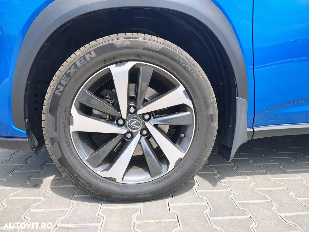 Lexus Seria NX 300h AWD Luxury - 4