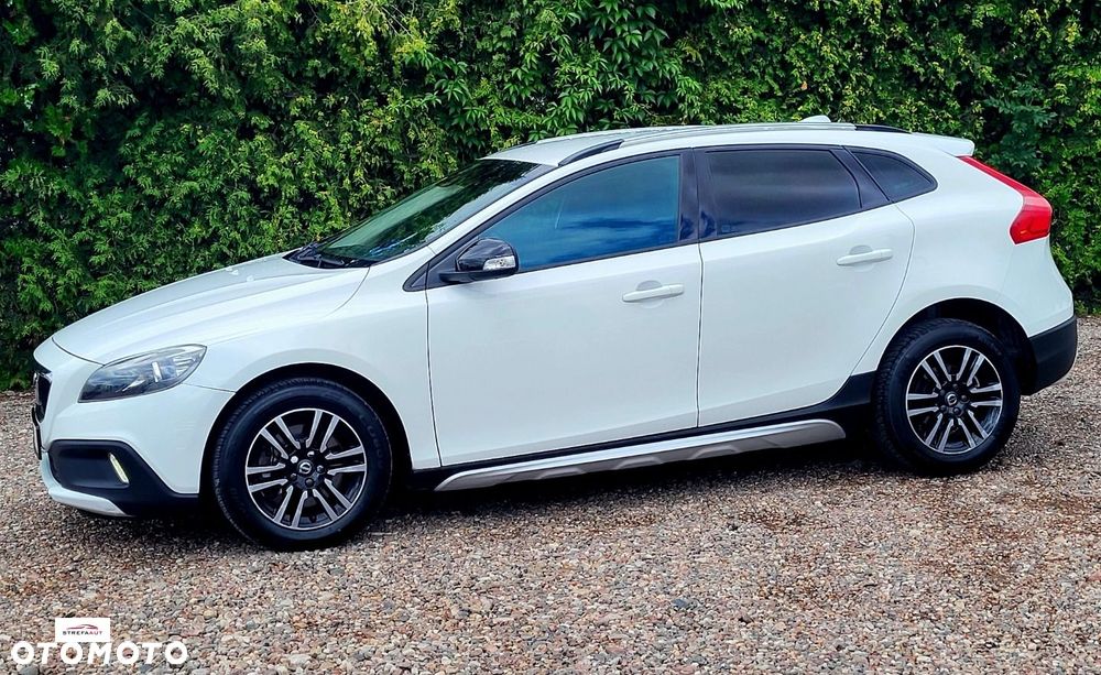 Volvo V40 Cross Country - 15