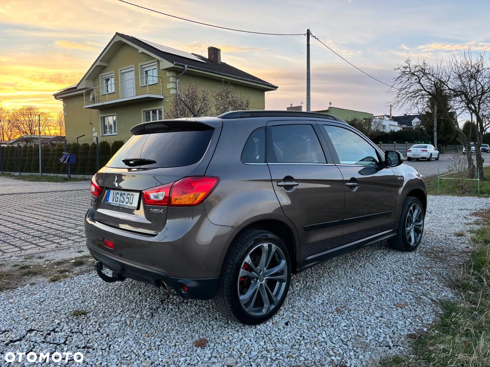 Mitsubishi ASX 1.8 DI-D 2WD Diamant Edition - 17