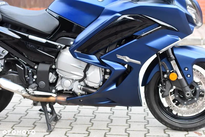 Yamaha FJR - 7