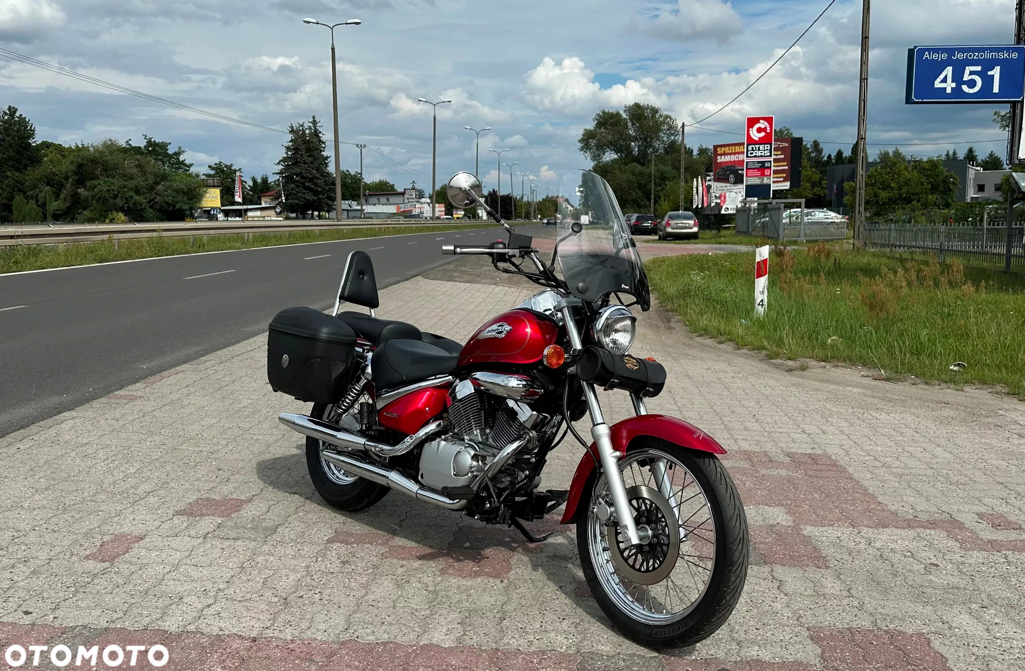 Suzuki Intruder - 9