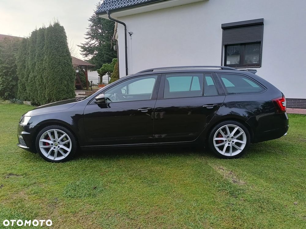 Skoda Octavia 2.0 TDI DSG RS - 2