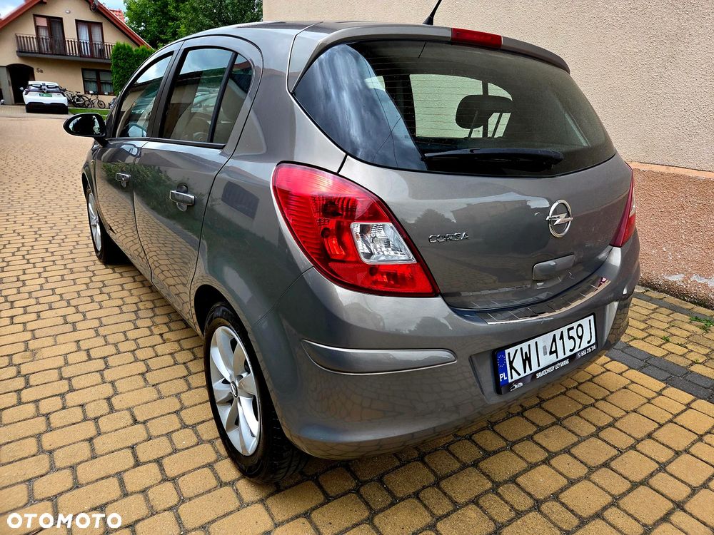 Opel Corsa 1.2 16V Enjoy - 9
