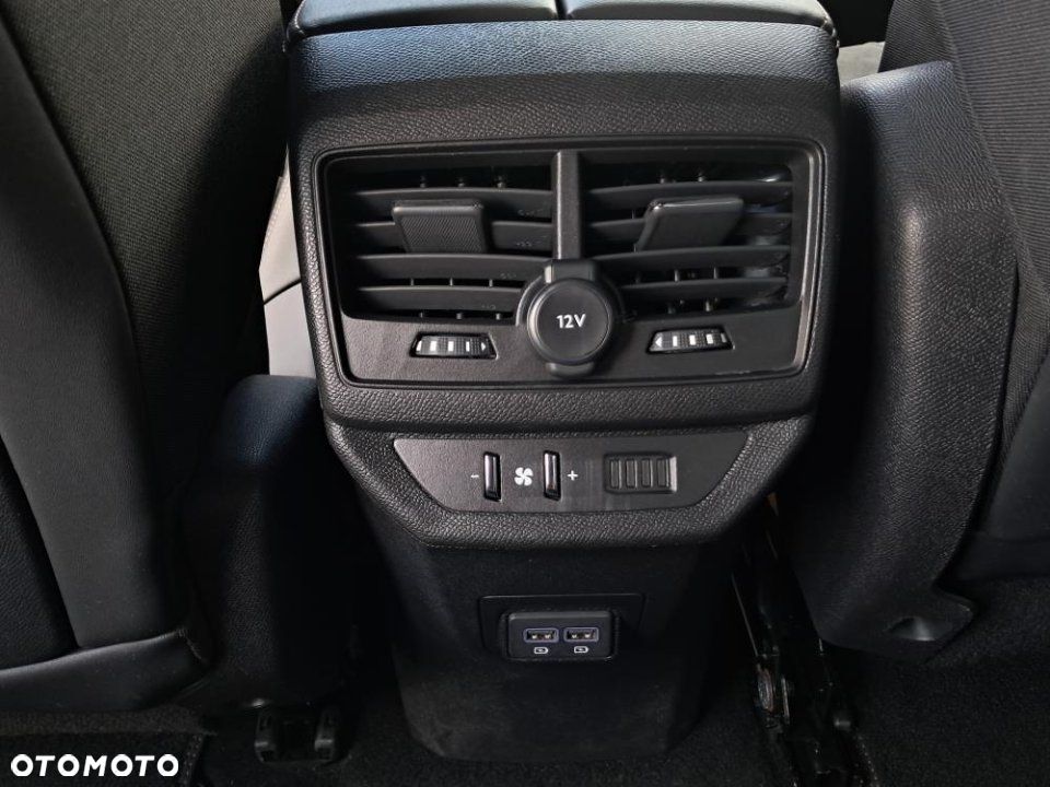 Peugeot 5008 - 19