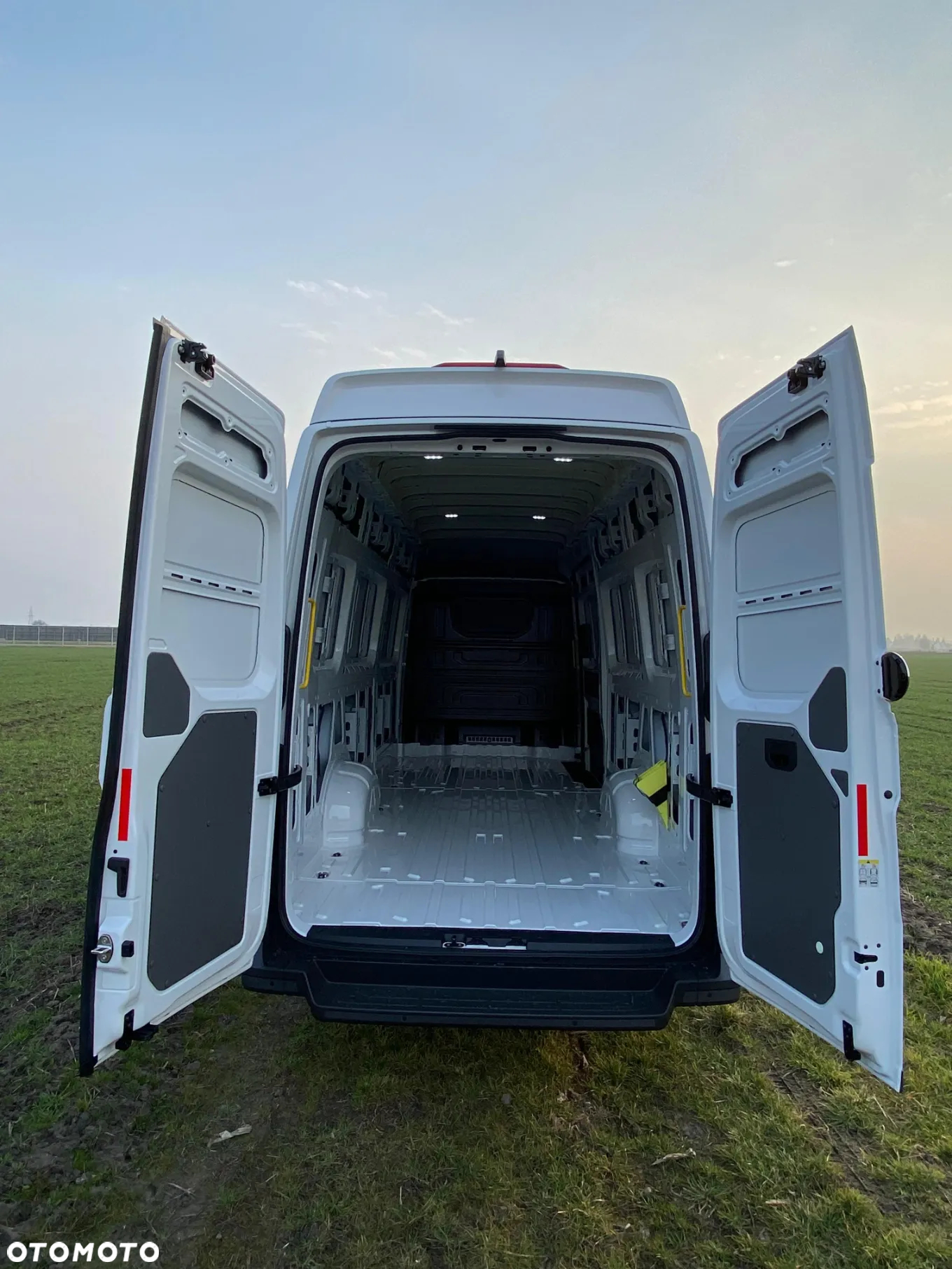 Volkswagen Crafter - 9