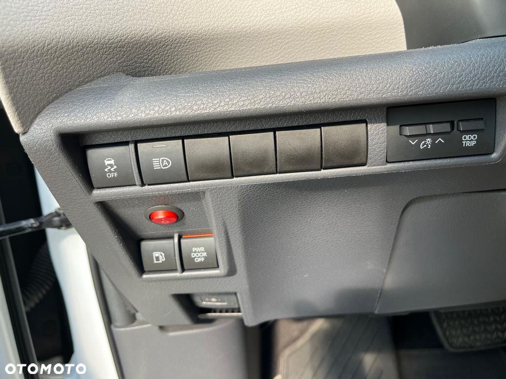 Toyota Sienna - 24