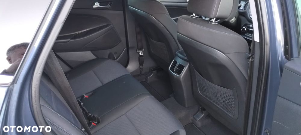 Hyundai Tucson 1.6 GDi 2WD Select - 25