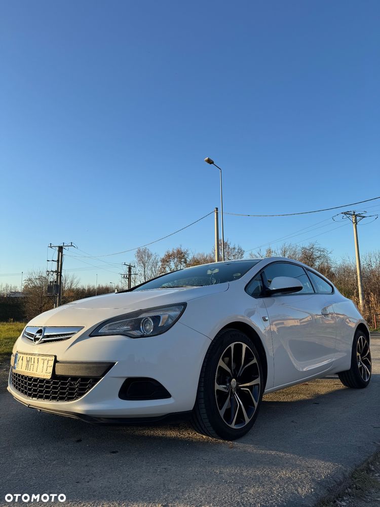 Opel Astra IV GTC 1.4 T Sport - 7