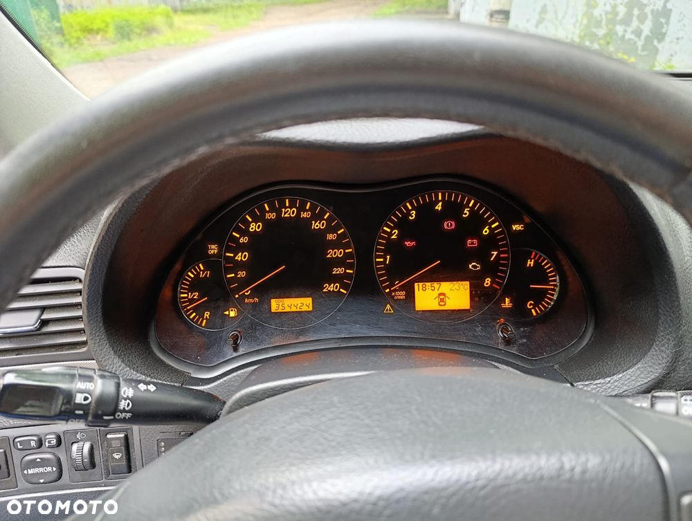 Toyota Avensis 1.8 VVT-i Combi - 6