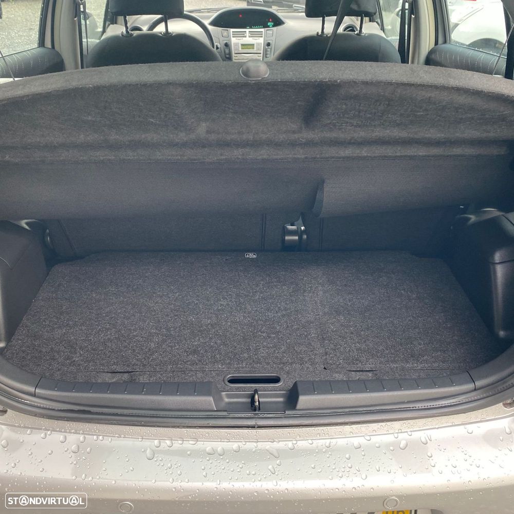 Toyota Yaris 1.0 VVT-i Sol High Pack MMT - 37