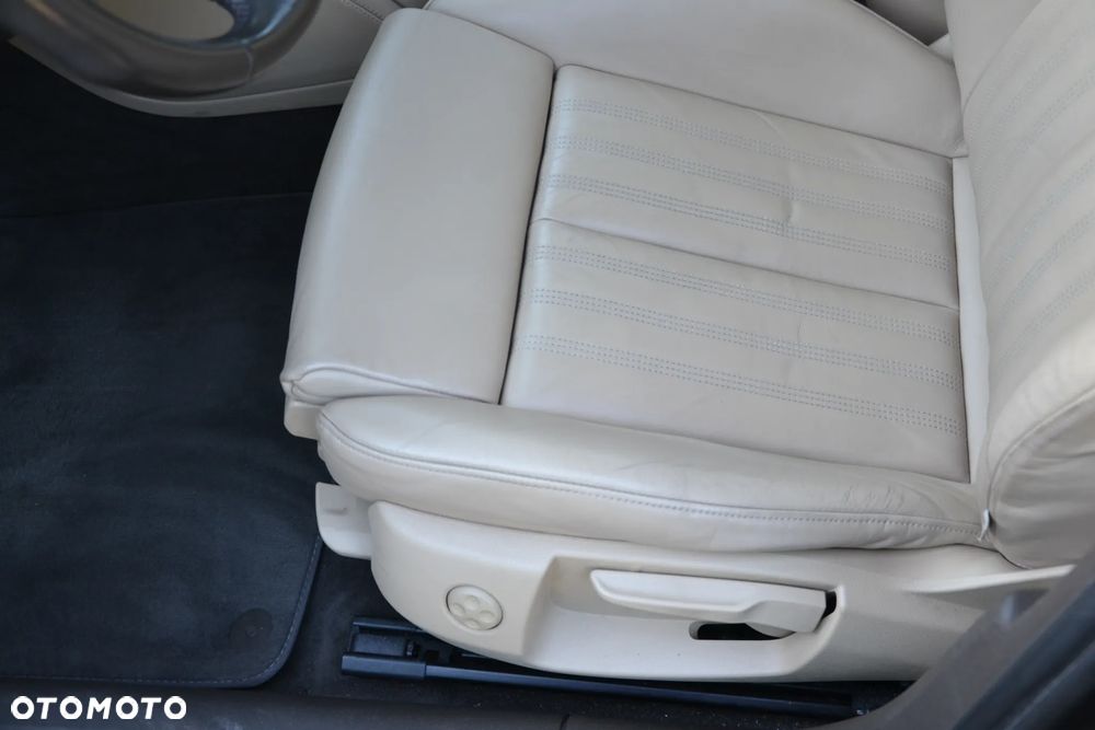 Audi A6 Avant 3.0 TDI clean diesel Quattro S tronic - 14